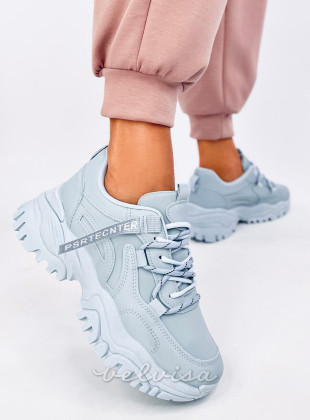 Sneakers blu chiaro su suola spessa