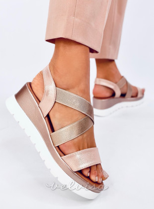 Metalik sandale s petom ružičaste