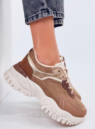 Sneakers beige con dettagli metallici