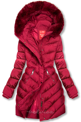 Zimska jakna oblikovana za šire bokove u boji crvenog vina
