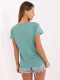 Svijetlozeleni T-shirt s natpisom