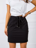 Gonna mini nera elegante con tasche
