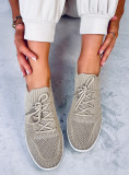 Sneakers sportive beige realizzate in tessuto elastico