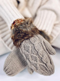Muffole mocca con motivo a maglia