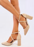 Décolleté beige con punta a mandorla