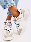 Sneakers bianche con suola alta