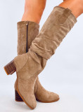 Stivali alti in camoscio beige