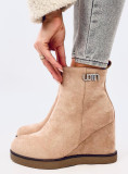 Stivaletti con tacco a zeppa beige