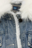 Giubbotto in denim blu con pelliccia bianca