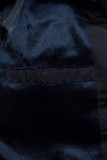 Giacca invernale blu scuro con design trapuntato