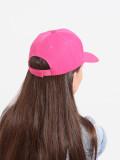 Cappellino rosa scuro dal taglio basic