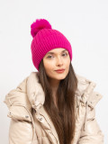 Cappello invernale rosa con pompon