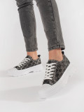 Sneakers nere con plateau e decorazioni