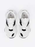 Sneakers bianche con suola spessa