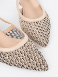 Pumps perforati beige chiaro con tacco basso
