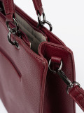 Borsa tote bordeaux con scritta in rilievo
