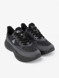 Sneakers leggeri neri con tomaia traspirante McArthur