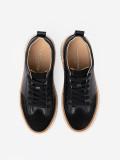 Sneakers nere in pelle su piattaforma beige