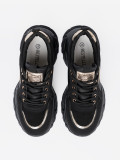 Sneakers nere con cuore dorato