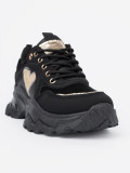 Sneakers nere con cuore dorato