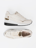 Sneakers beige con accenti dorati scintillanti