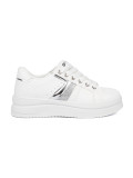 Sneakers bianchi con accento metallico argento