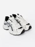 Sneakers bianche e nere comode con rete