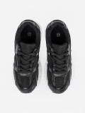 Sneakers nere con rete e suola bianca