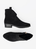Stivaletti neri in suede