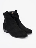 Stivaletti neri in suede