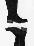 Stivali neri in suede sopra il ginocchio
