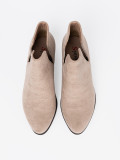 Stivaletti beige con ritagli