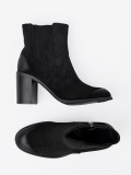 Stivaletti neri in suede con tacco alto