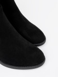 Eleganti stivaletti neri con tacco a blocco e gambale arricciato