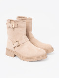 Stivaletti beige eleganti con fibbie decorative