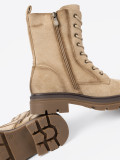 Stivaletti beige in suede con suola robusta