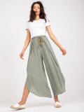 Pantaloni khaki eleganti con vita alta