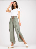 Pantaloni khaki eleganti con vita alta