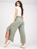 Pantaloni khaki eleganti con vita alta