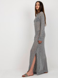 Abito maxi grigio in maglia con maniche lunghe