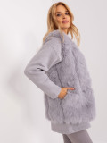Gilet in pelliccia grigia con fodera
