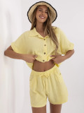 Shorts eleganti in giallo chiaro