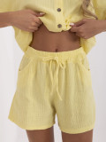 Shorts eleganti in giallo chiaro