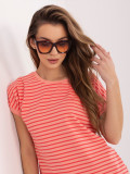 T-shirt arancione a righe con maniche corte
