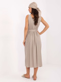 Abito beige svasato con cintura