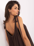 Abito elegante a campana in marrone scuro