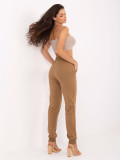 Pantaloni sportivi eleganti in colore camel