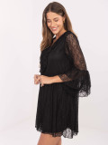 Abito mini nero svasato con pizzo e laccetti