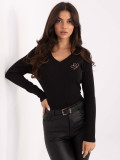 Blusa nera in cotone con ricamo e scollo a V