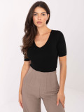 Maglione nero a costine con maniche corte e scollo a V